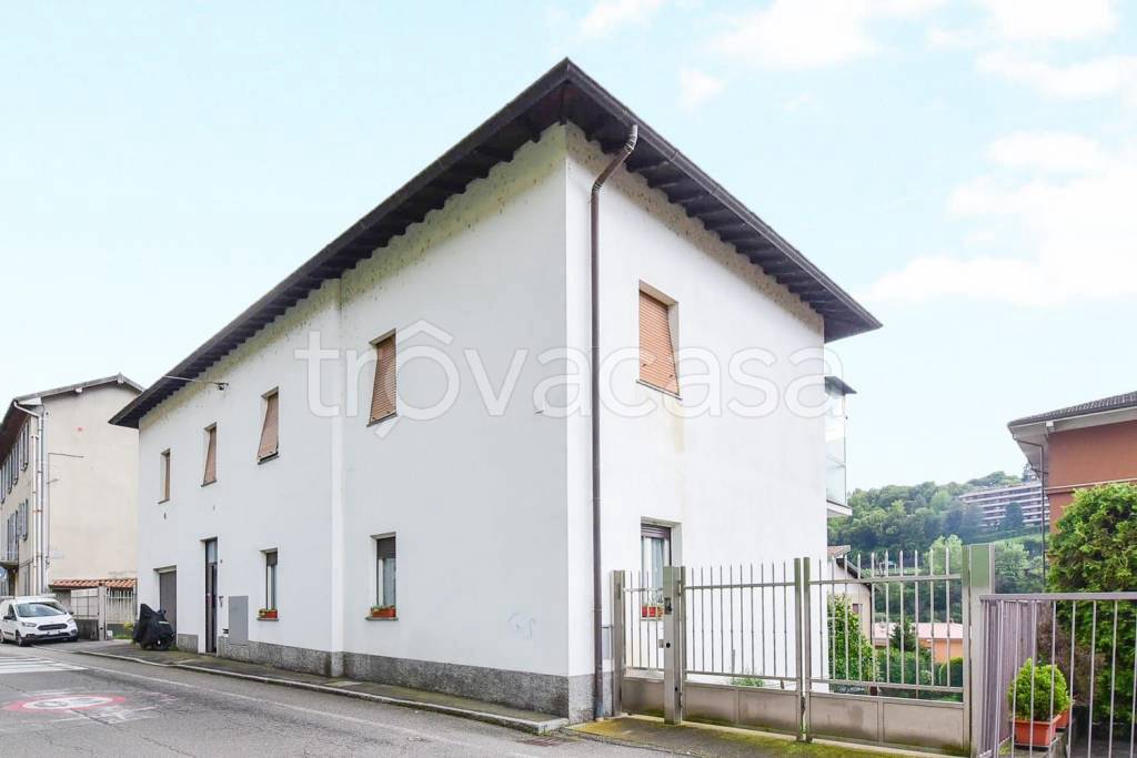 appartamento in vendita a Maslianico