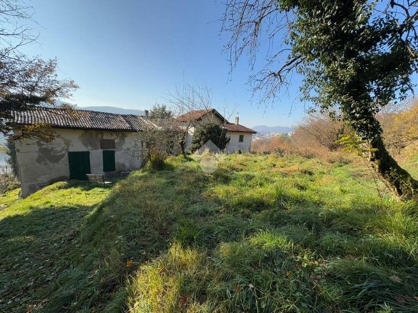 appartamento in vendita a Maslianico