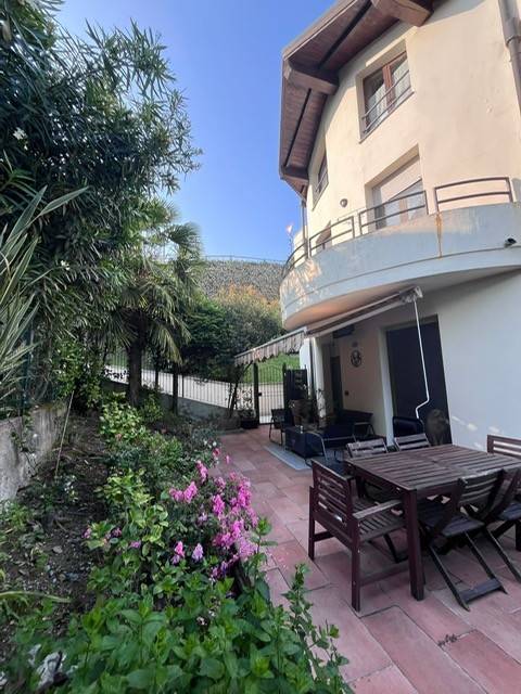casa indipendente in vendita a Maslianico