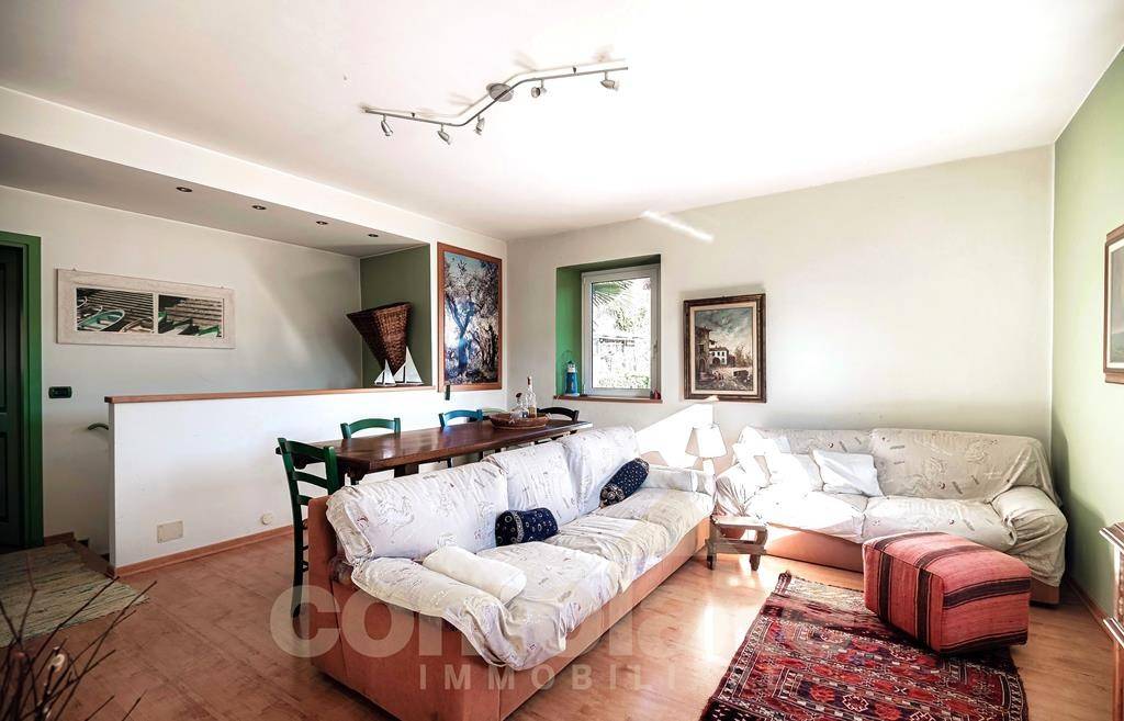 casa indipendente in vendita a Maslianico