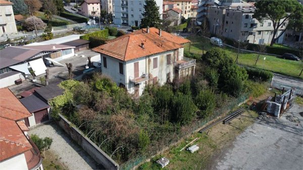 casa indipendente in vendita a Maslianico
