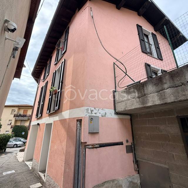 casa indipendente in vendita a Maslianico