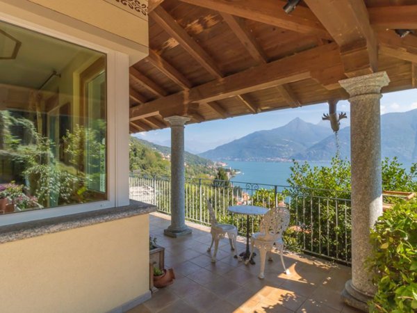 casa indipendente in vendita a Menaggio