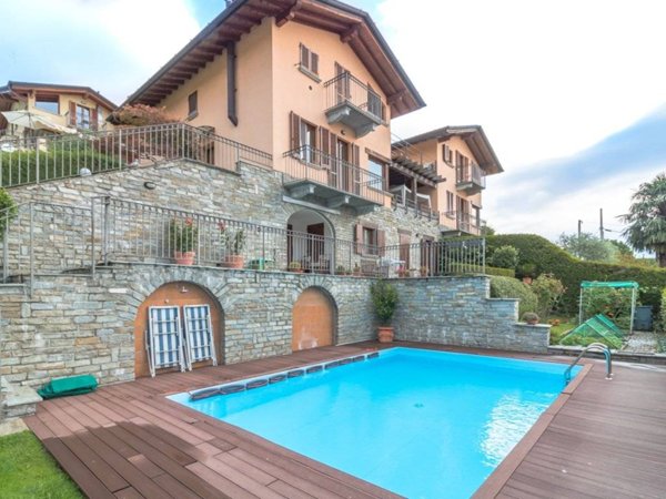 appartamento in vendita a Menaggio in zona Loveno