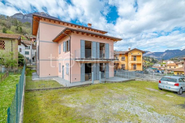 appartamento in vendita a Menaggio