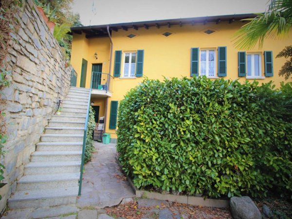 appartamento in vendita a Menaggio in zona Nobiallo