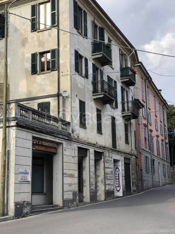 quadrivano in vendita a Menaggio