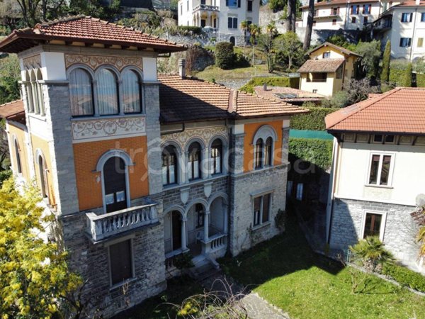 casa indipendente in vendita a Menaggio