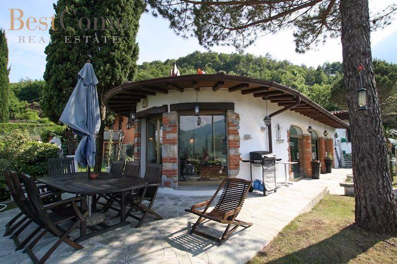 casa indipendente in vendita a Menaggio