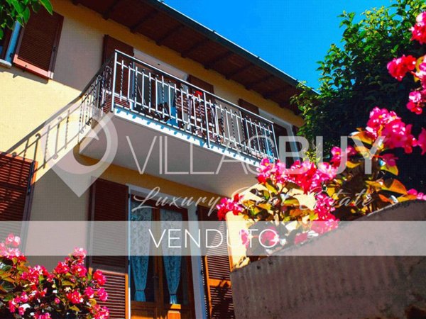 casa indipendente in vendita a Menaggio in zona Loveno
