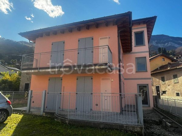 appartamento in vendita a Menaggio in zona Croce
