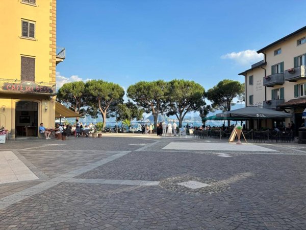appartamento in vendita a Menaggio in zona Loveno