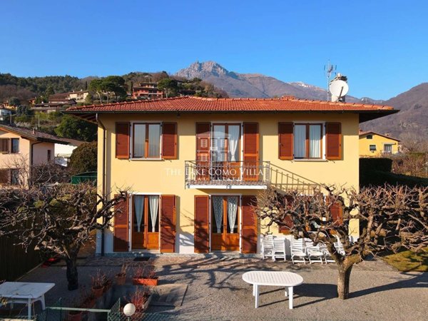 casa indipendente in vendita a Menaggio in zona Loveno
