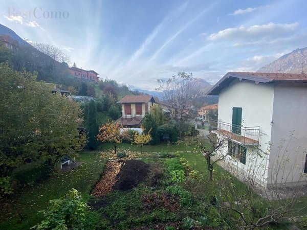 casa indipendente in vendita a Menaggio
