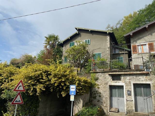 casa indipendente in vendita a Menaggio