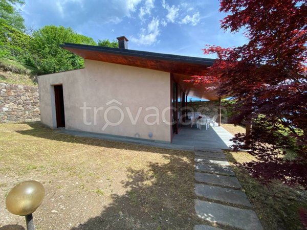 casa indipendente in vendita a Menaggio