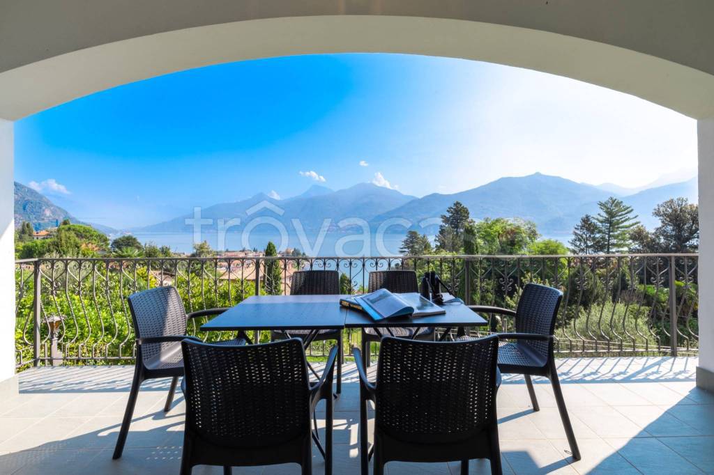 casa indipendente in vendita a Menaggio