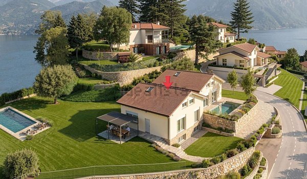 casa indipendente in vendita a Menaggio