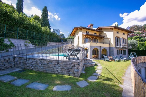 casa indipendente in vendita a Menaggio