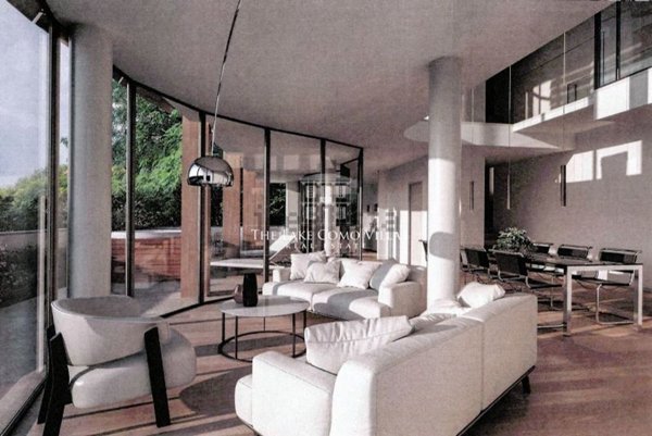 casa indipendente in vendita a Menaggio