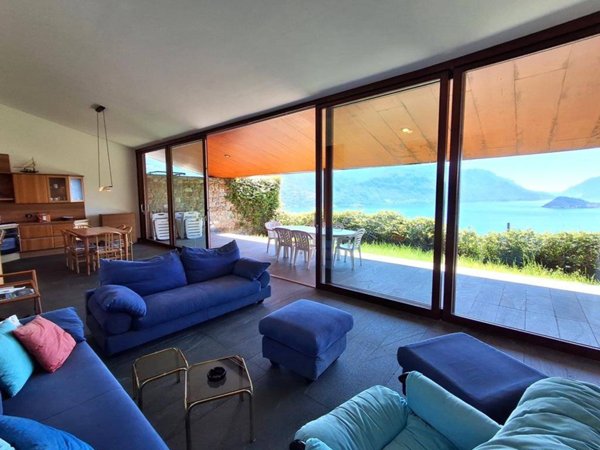 casa indipendente in vendita a Menaggio