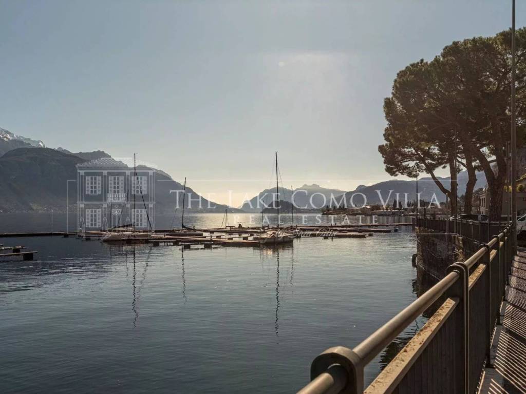 casa indipendente in vendita a Menaggio in zona Nobiallo