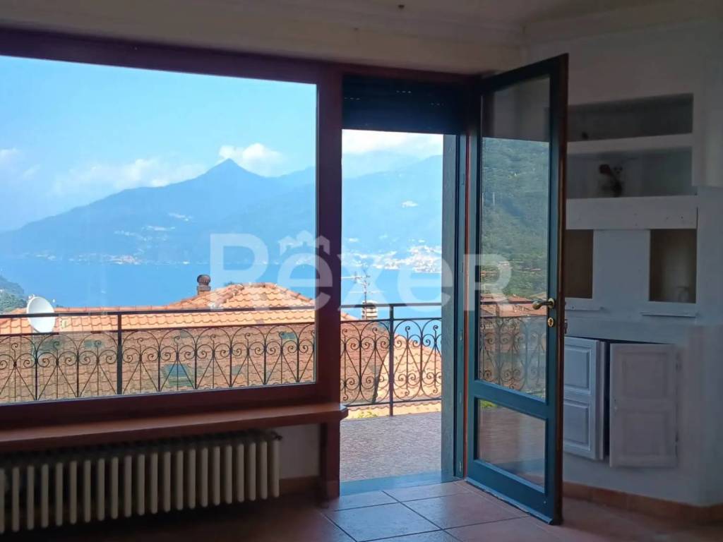casa indipendente in vendita a Menaggio
