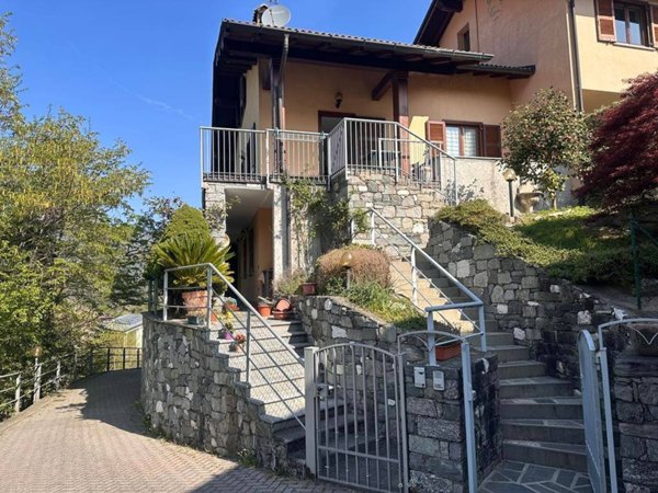 appartamento in vendita a Menaggio in zona Croce