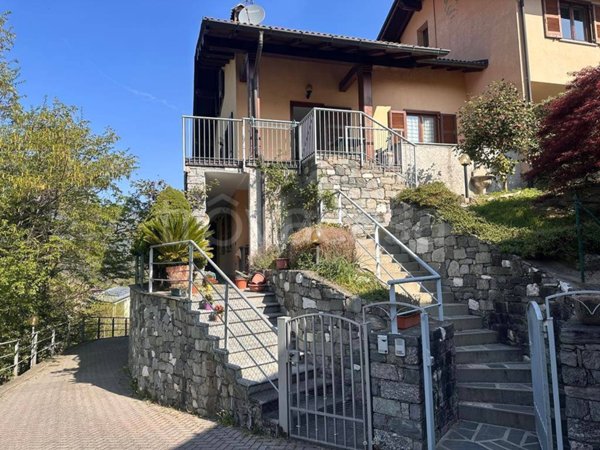 appartamento in vendita a Menaggio in zona Croce