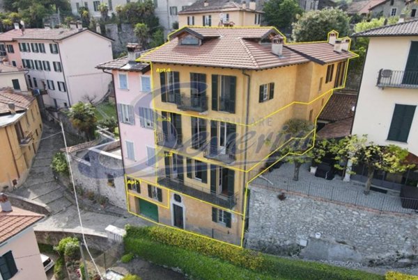 casa indipendente in vendita a Menaggio in zona Castello
