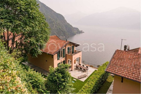 casa indipendente in vendita a Menaggio