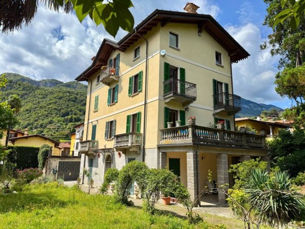appartamento in vendita a Menaggio