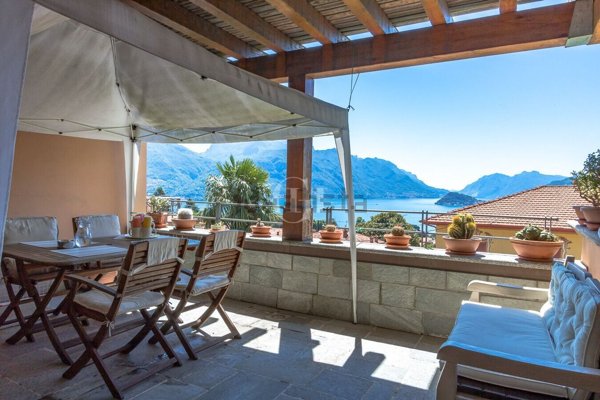 appartamento in vendita a Menaggio in zona Loveno