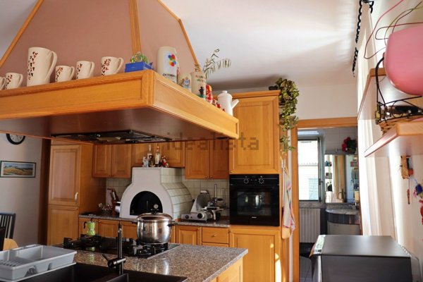 casa indipendente in vendita a Menaggio in zona Castello