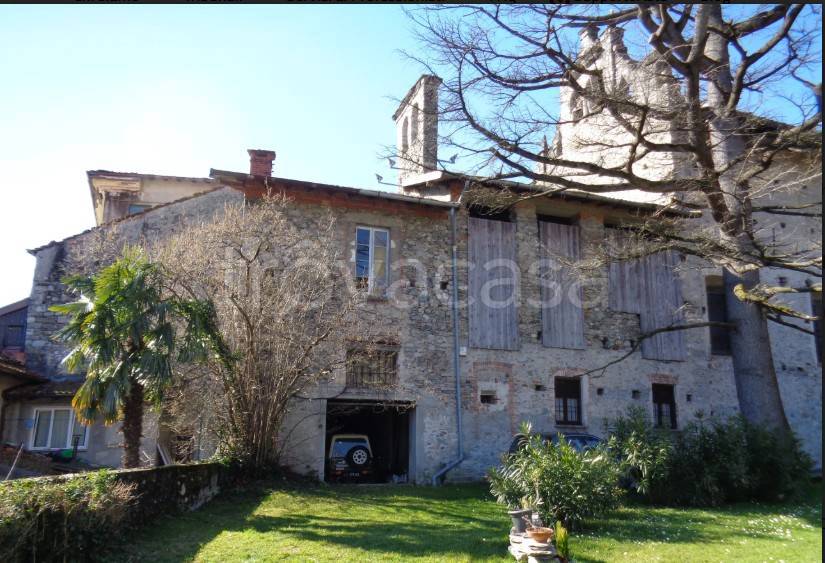 terreno edificabile in vendita a Menaggio in zona Castello