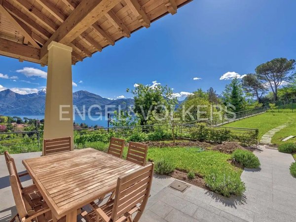 casa indipendente in vendita a Menaggio