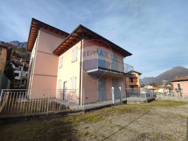 appartamento in vendita a Menaggio in zona Croce