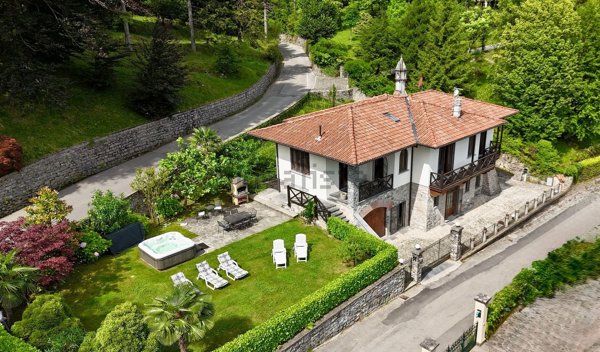 casa indipendente in vendita a Menaggio in zona Croce