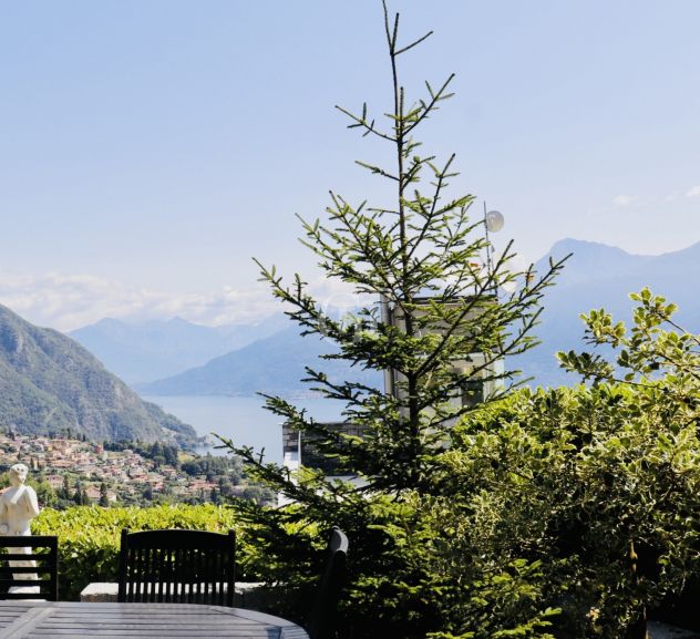 casa indipendente in vendita a Menaggio