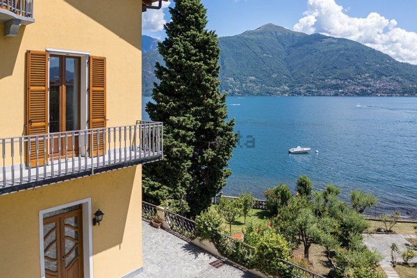 casa indipendente in vendita a Menaggio