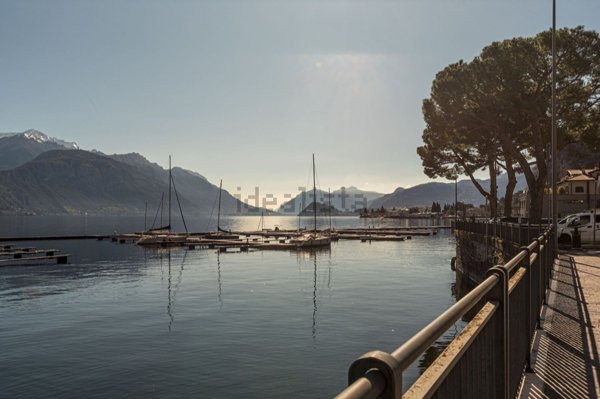 casa indipendente in vendita a Menaggio in zona Nobiallo