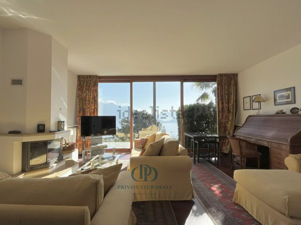 casa indipendente in vendita a Menaggio