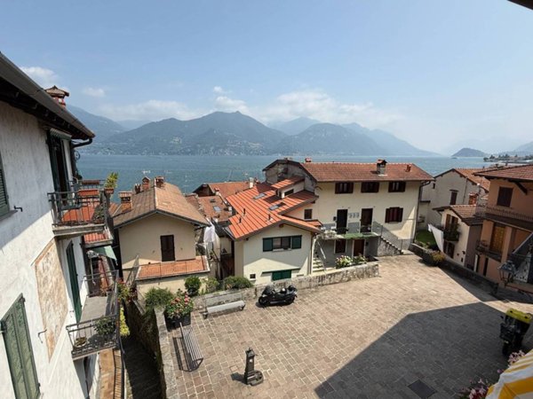 casa indipendente in vendita a Menaggio in zona Nobiallo