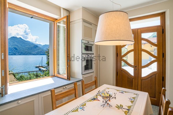 casa indipendente in vendita a Menaggio in zona Castello
