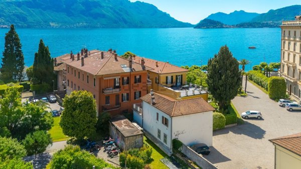 casa indipendente in vendita a Menaggio