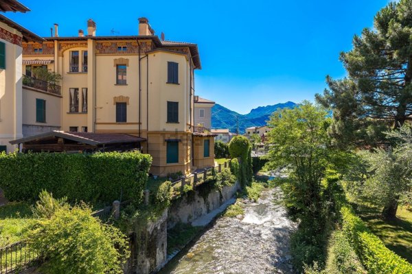 appartamento in vendita a Menaggio in zona Castello