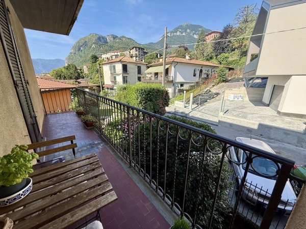 appartamento in vendita a Menaggio in zona Nobiallo