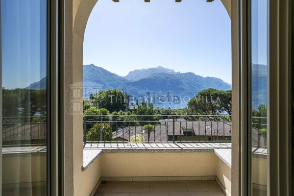 appartamento in vendita a Menaggio in zona Loveno