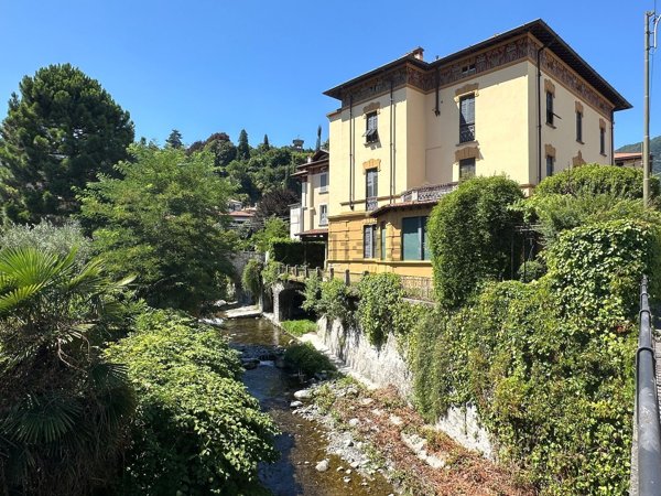 appartamento in vendita a Menaggio in zona Castello