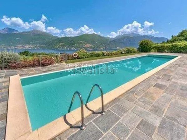 appartamento in vendita a Menaggio in zona Castello
